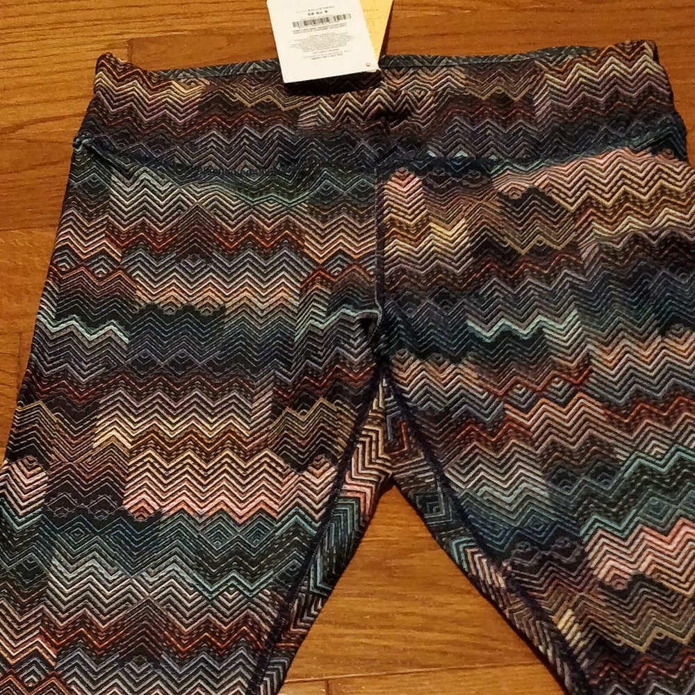 Fabletics Salar 7/8 capri in straight anf natrow